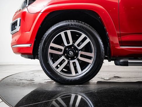 Used 2018 Toyota 4Runner Limited image 13