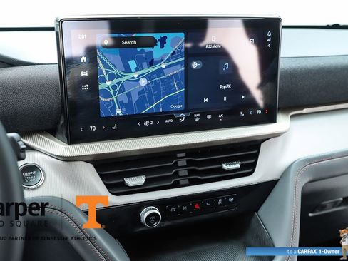 Used 2025 Ford Explorer Active image 25