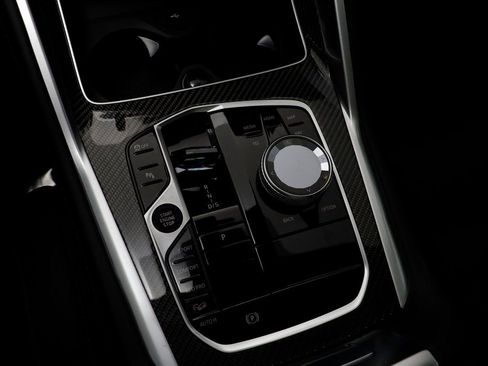 New 2026 BMW X6 M60i image 12