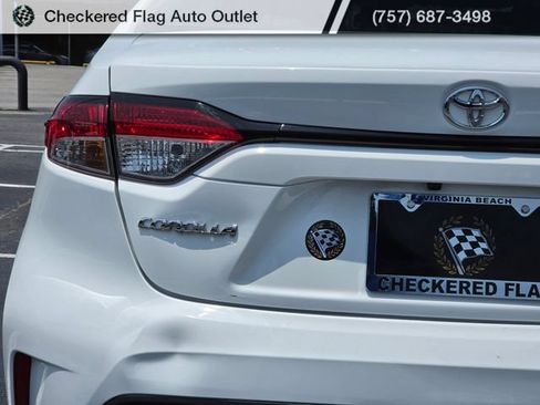 Used 2024 Toyota Corolla LE FWD image 17