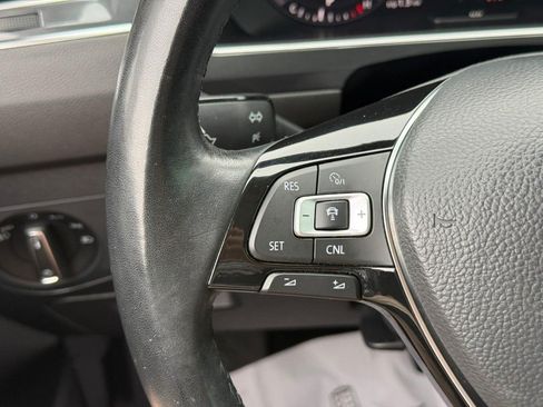 Used 2018 Volkswagen Tiguan SEL Premium AWD/4WD image 23