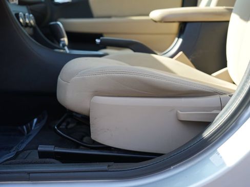 Used 2011 Dodge Avenger Express FWD image 15