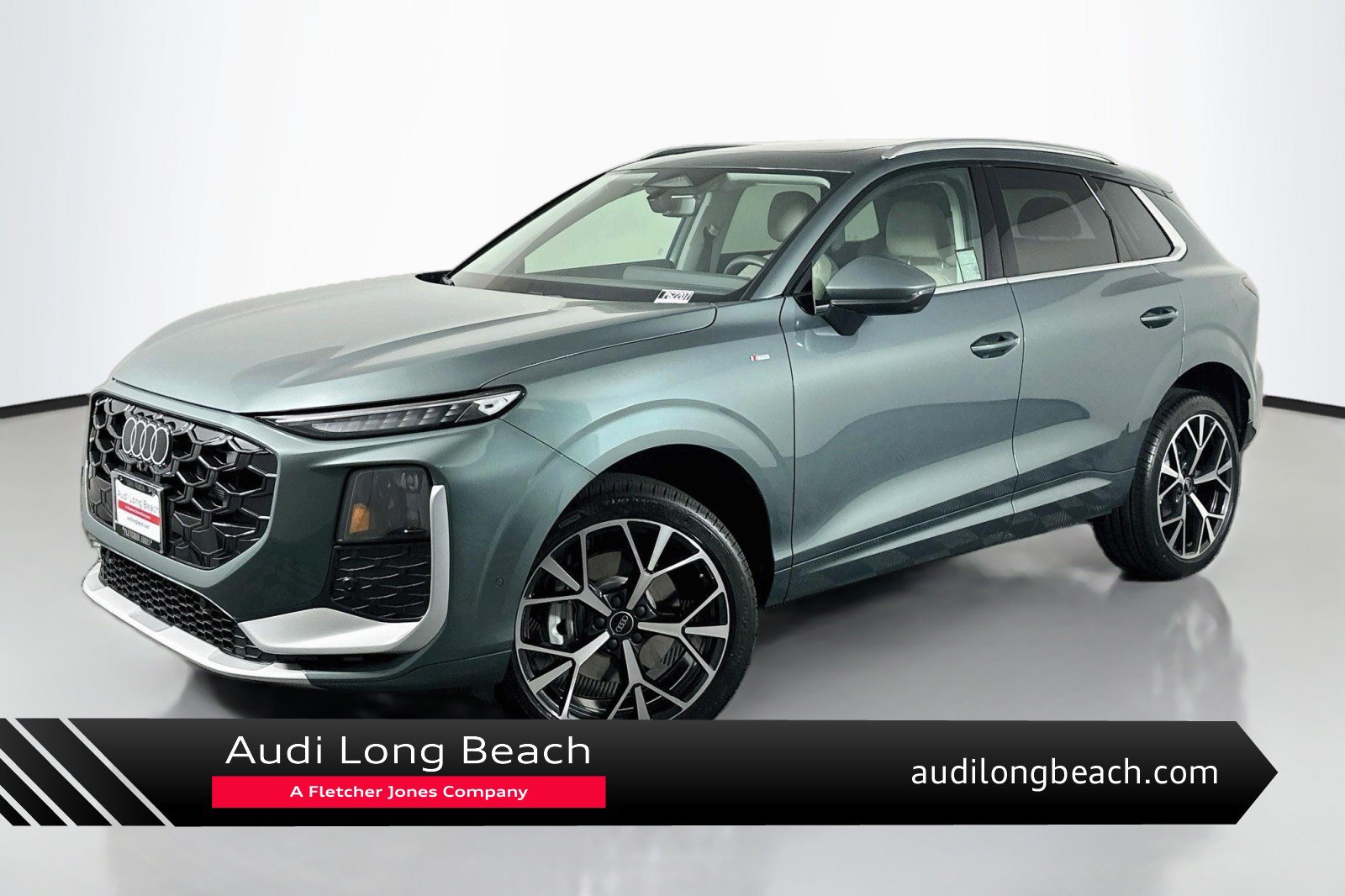 Used 2026 Audi Q3 quattro 2.0T AWD/4WD image 1