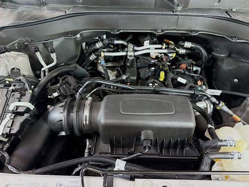 Used 2023 Ford Explorer XLT w/ Equipment Group 202A image 29