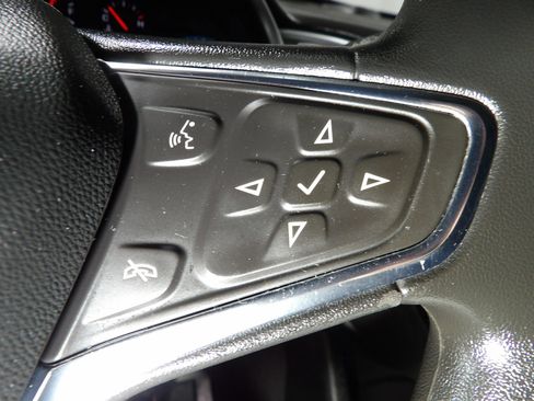 Used 2018 Chevrolet Malibu LS image 17