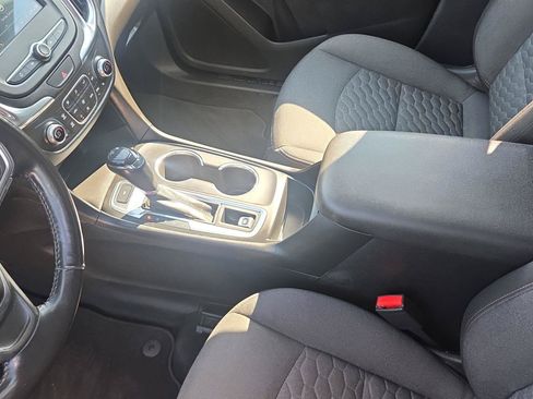 Used 2019 Chevrolet Equinox LT AWD/4WD image 18