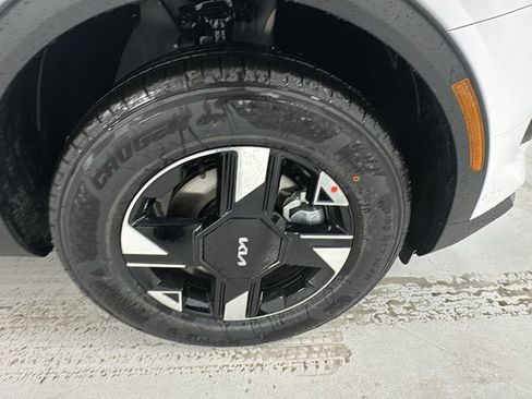 New 2026 Kia Sportage LX AWD/4WD image 9