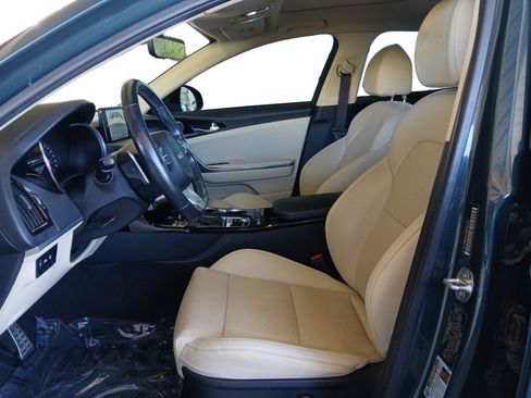 Used 2023 Kia Stinger GT-Line w/ Sun & Sound Package image 9