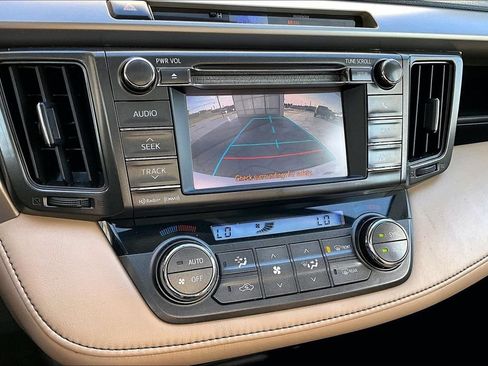 Used 2013 Toyota RAV4 XLE FWD image 14