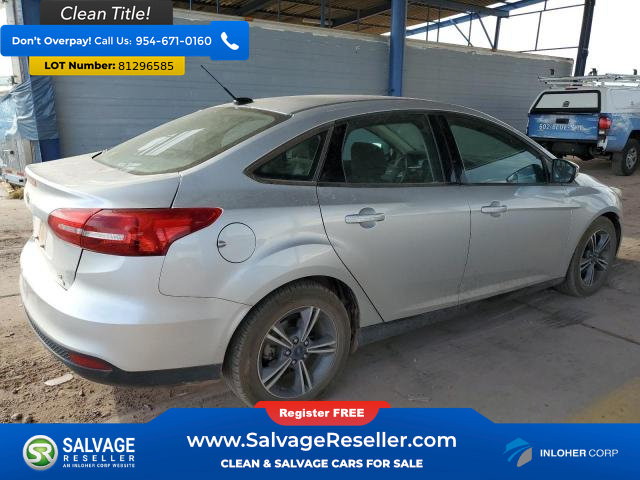 Used 2017 Ford Focus SE FWD image 4