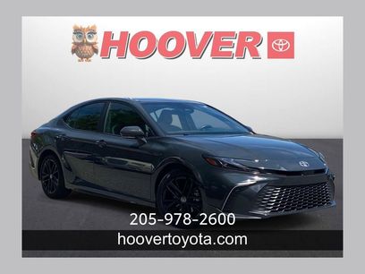 Used 2025 Toyota Camry SE w/ Multimedia Upgrade Package