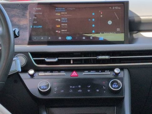 Used 2024 Hyundai Sonata SEL w/ Convenience Package image 17