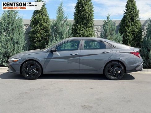 Used 2026 Hyundai Elantra Sport FWD image 4