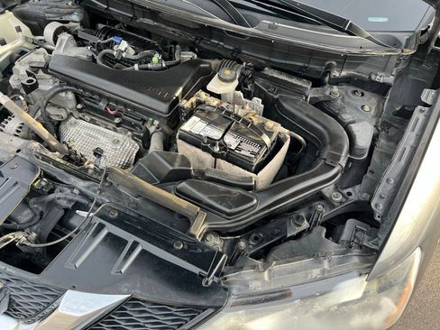 Used 2016 Nissan Rogue SL w/ SL Premium Package image 41