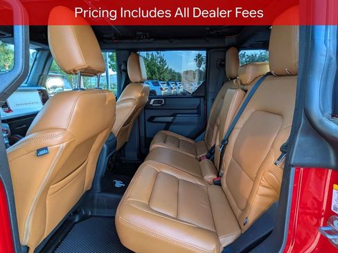 Used 2024 Ford Bronco Heritage Edition AWD/4WD image 14