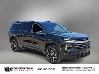 Used 2025 Chevrolet Traverse High Country FWD video 2
