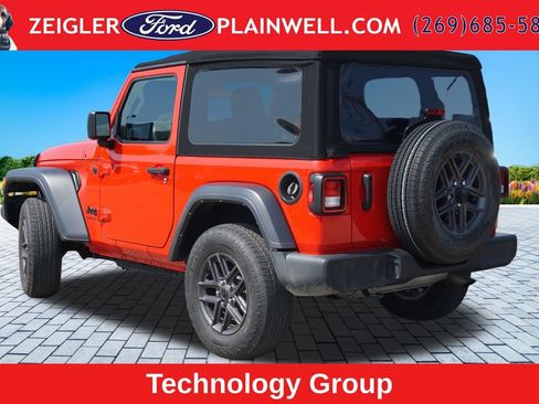 Used 2024 Jeep Wrangler Sport AWD/4WD image 3