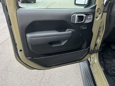 New 2026 Jeep Gladiator Sport image 19