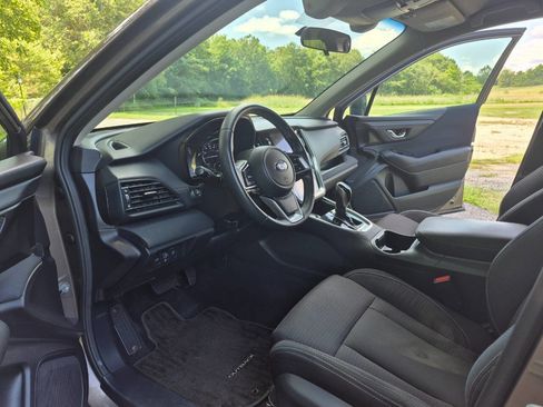 Used 2022 Subaru Outback Premium image 13