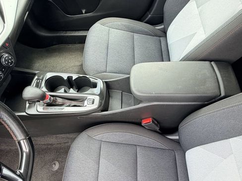 Certified 2024 Chevrolet Trax RS image 20