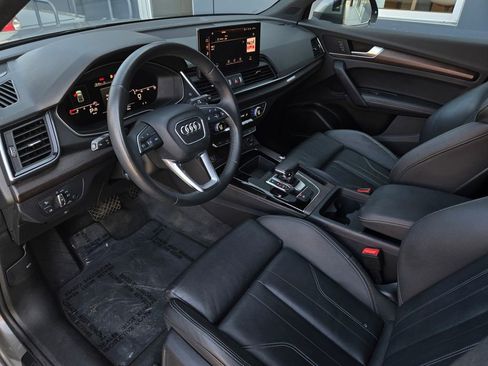 Used 2023 Audi Q5 2.0T Premium Plus w/ Premium Plus Package AWD/4WD image 10