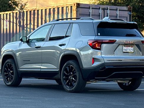 Used 2026 GMC Terrain Elevation w/ Black Edition image 6