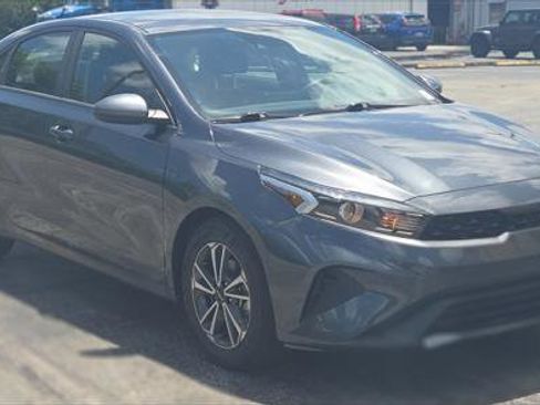 Used 2024 Kia Forte LXS FWD image 9