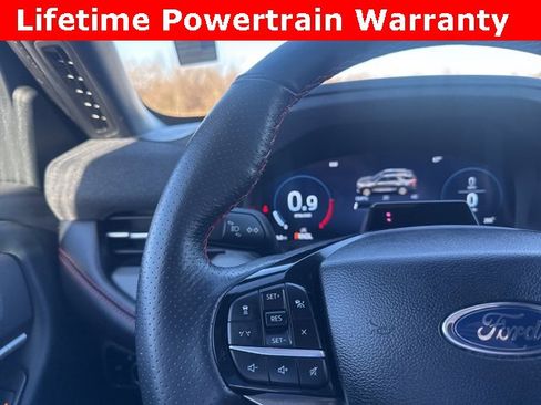 Used 2025 Ford Explorer ST-Line w/ ST-Line Street Pack image 13