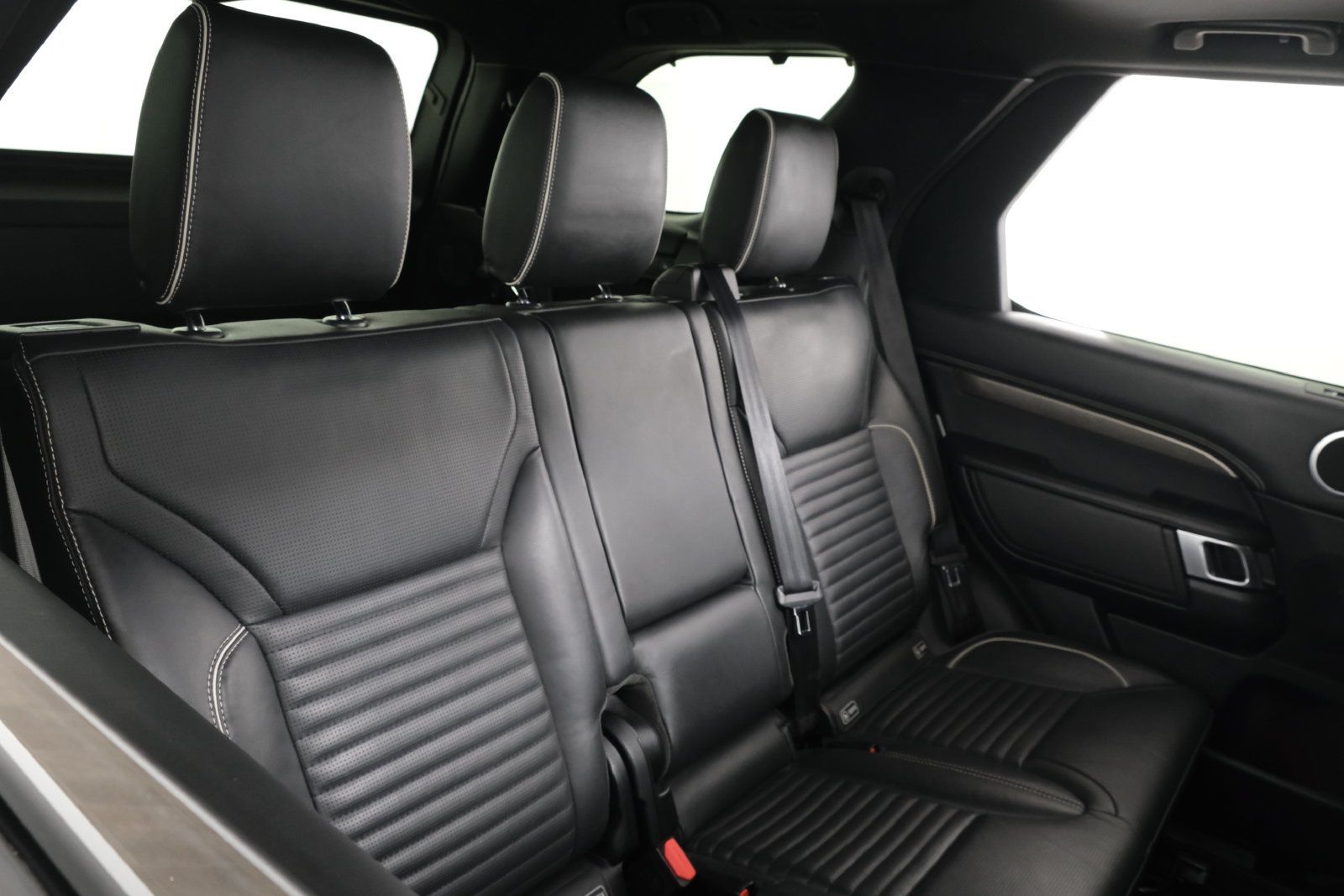 Used 2019 Land Rover Discovery HSE Luxury AWD/4WD image 42