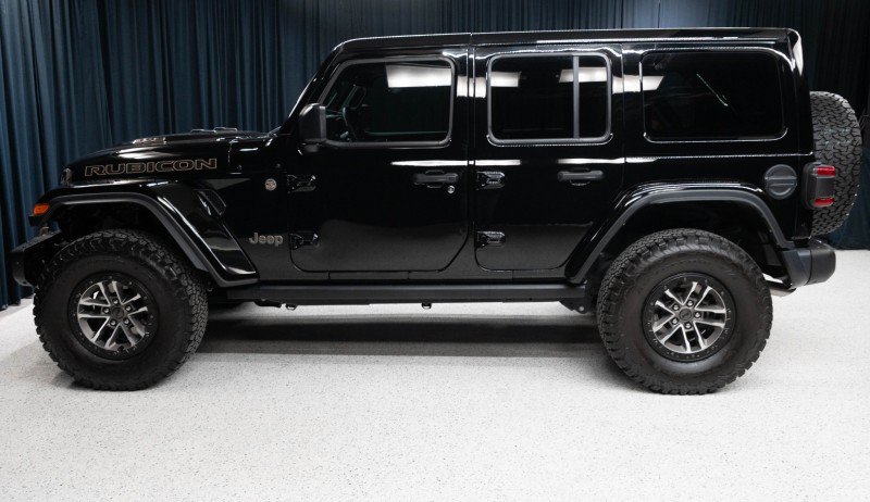 Used 2024 Jeep Wrangler Unlimited Rubicon 392 AWD/4WD image 8