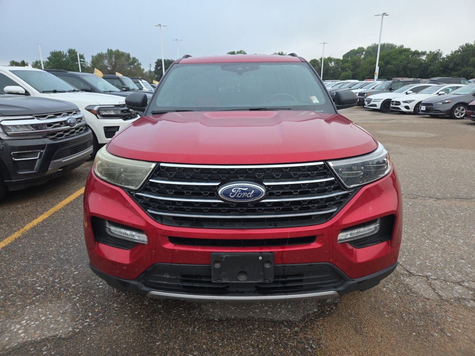 Used 2020 Ford Explorer XLT w/ Equipment Group 202A AWD/4WD image 7