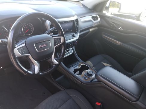 Used 2020 GMC Acadia SLE w/ Driver Convenience Package image 9