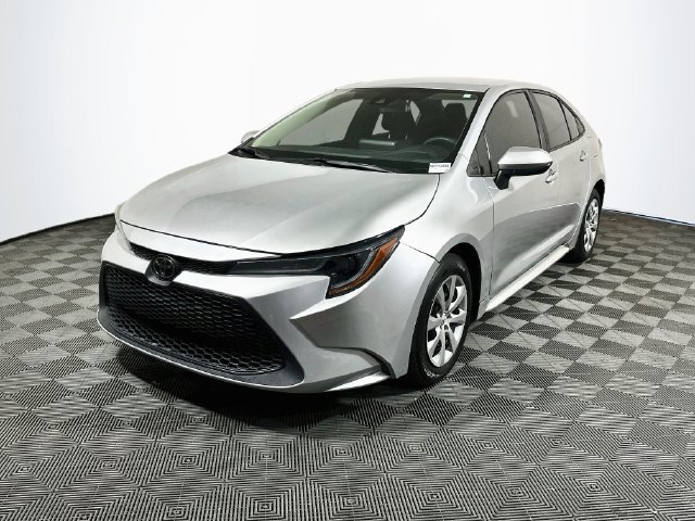 Used 2022 Toyota Corolla LE FWD image 4