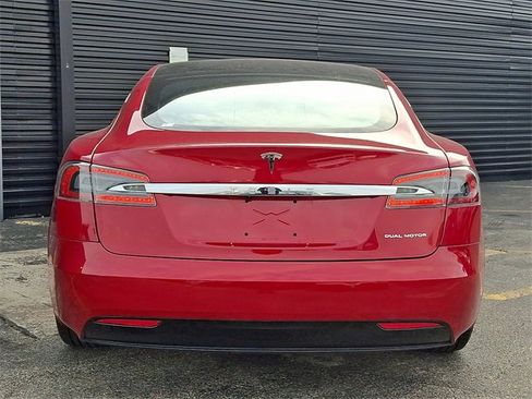 Used 2020 Tesla Model S Long Range image 6
