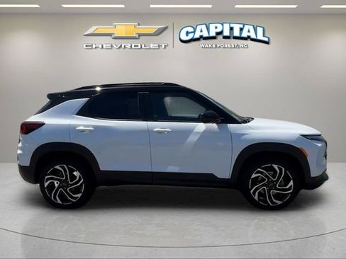 Used 2024 Chevrolet TrailBlazer RS FWD image 6