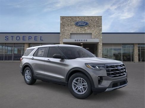New 2026 Ford Explorer Active w/ Active Comfort Package RWD image 7