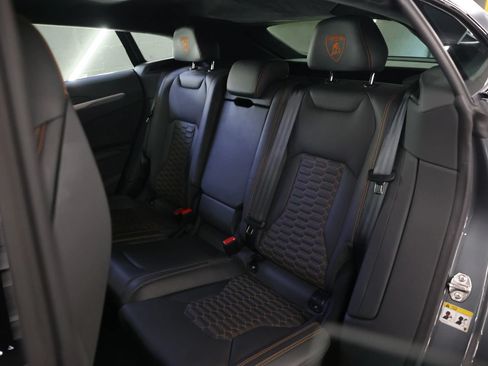 Used 2020 Lamborghini Urus AWD/4WD image 17
