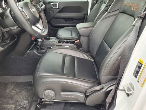 Used 2022 Jeep Wrangler Unlimited Rubicon w/ Xtreme Recon 35" Tire Package image 21