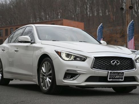 Used 2023 INFINITI Q50 Luxe w/ Cargo Package image 7