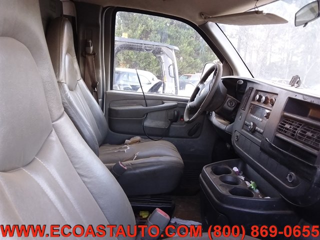 Used 2009 Chevrolet Express 2500 RWD image 6