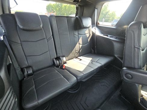 Used 2020 Cadillac Escalade Platinum AWD/4WD image 6