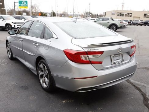 Used 2018 Honda Accord EX image 4