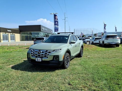 Used 2024 Hyundai Santa Cruz SEL w/ Activity Package FWD image 1