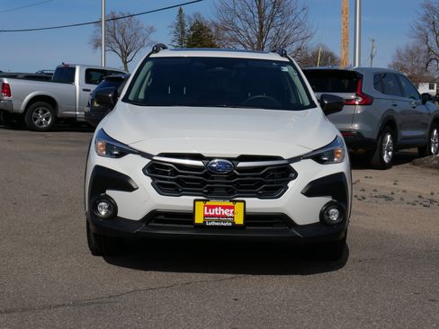 Used 2024 Subaru Crosstrek 2.0i Premium image 2