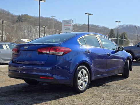 Used 2017 Kia Forte LX image 8