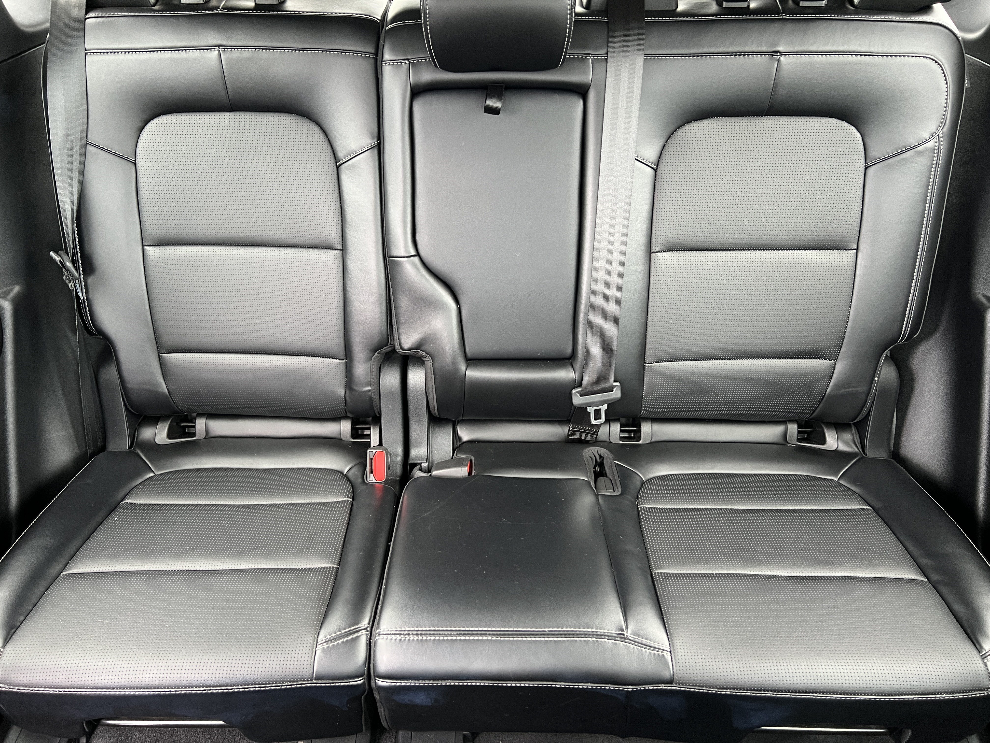Used 2024 Ford Escape Platinum AWD/4WD image 12