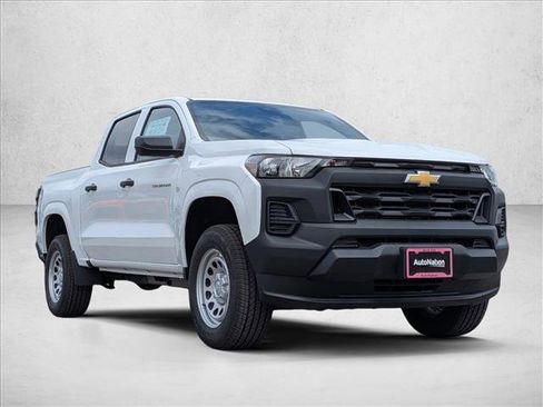 New 2026 Chevrolet Colorado W/T image 3