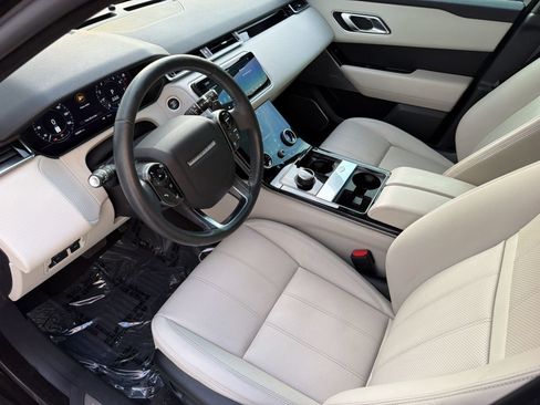 Used 2019 Land Rover Range Rover Velar S AWD/4WD image 29