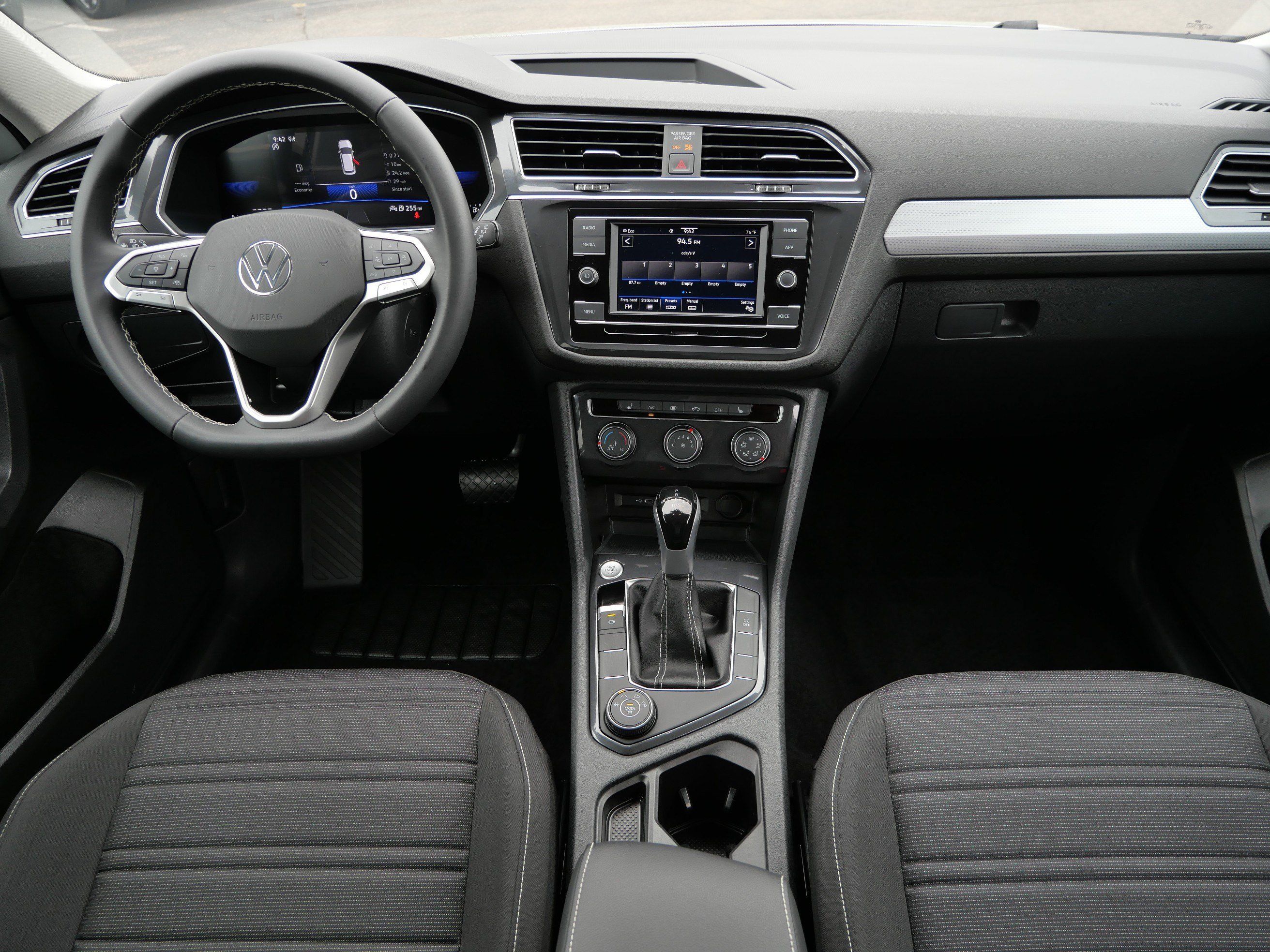 Certified 2024 Volkswagen Tiguan S w/ MDO Package, Two-Row AWD/4WD image 10
