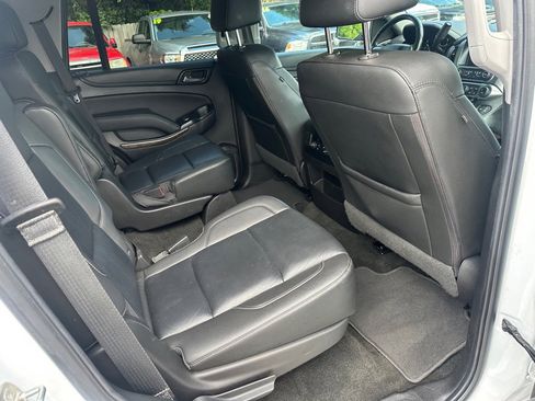 Used 2018 Chevrolet Tahoe LT w/ Luxury Package image 17